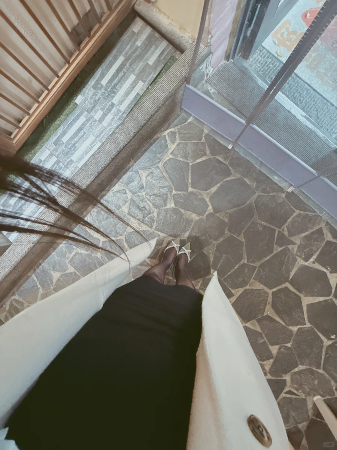 白衬衫包臀裙是真显身材