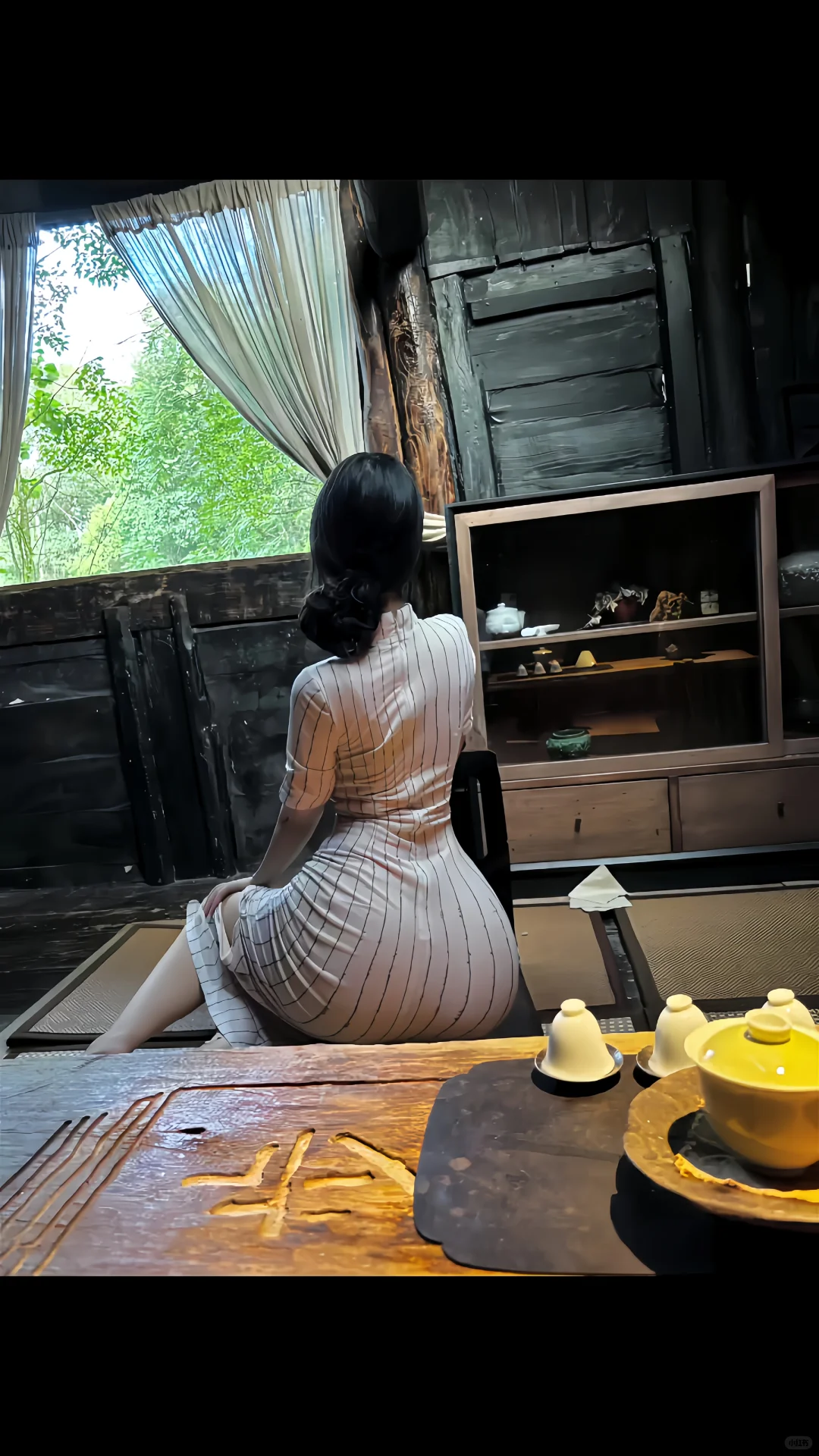 腰臀比yyds、中式蹲坐