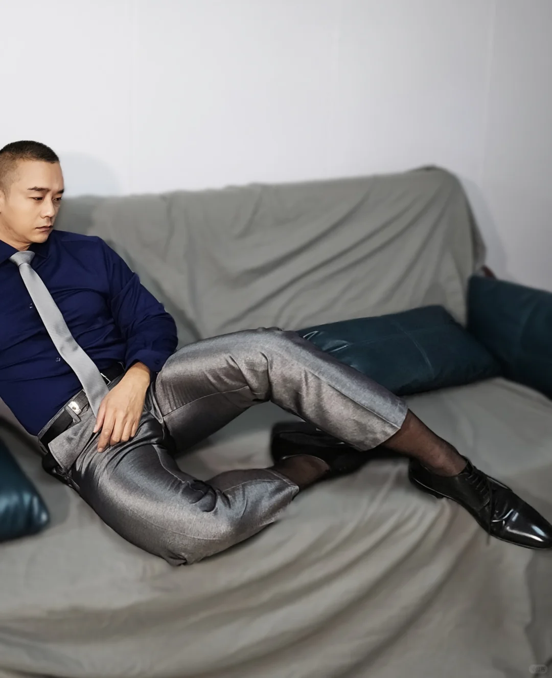 丝袜不是女士的专属配饰吗？ 你错了