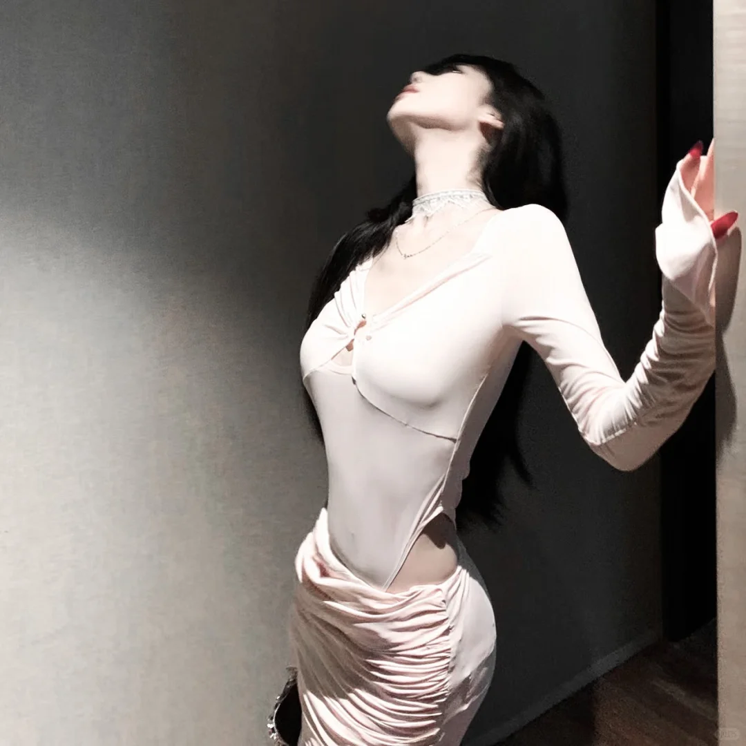 𝙒𝙚𝘾𝙝𝙖𝙩纯欲头像第六十九期｜孤独