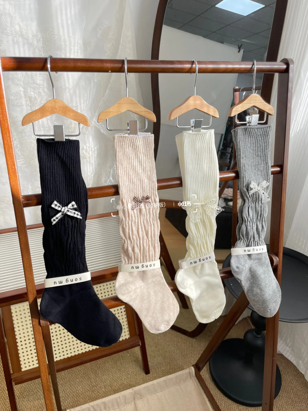 秋冬氛围感小腿袜🧦～好适合秋冬啊！太百搭了