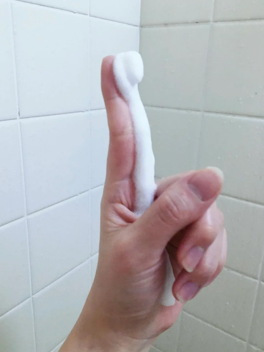 “这个艺术家简直在演我的精神状态”