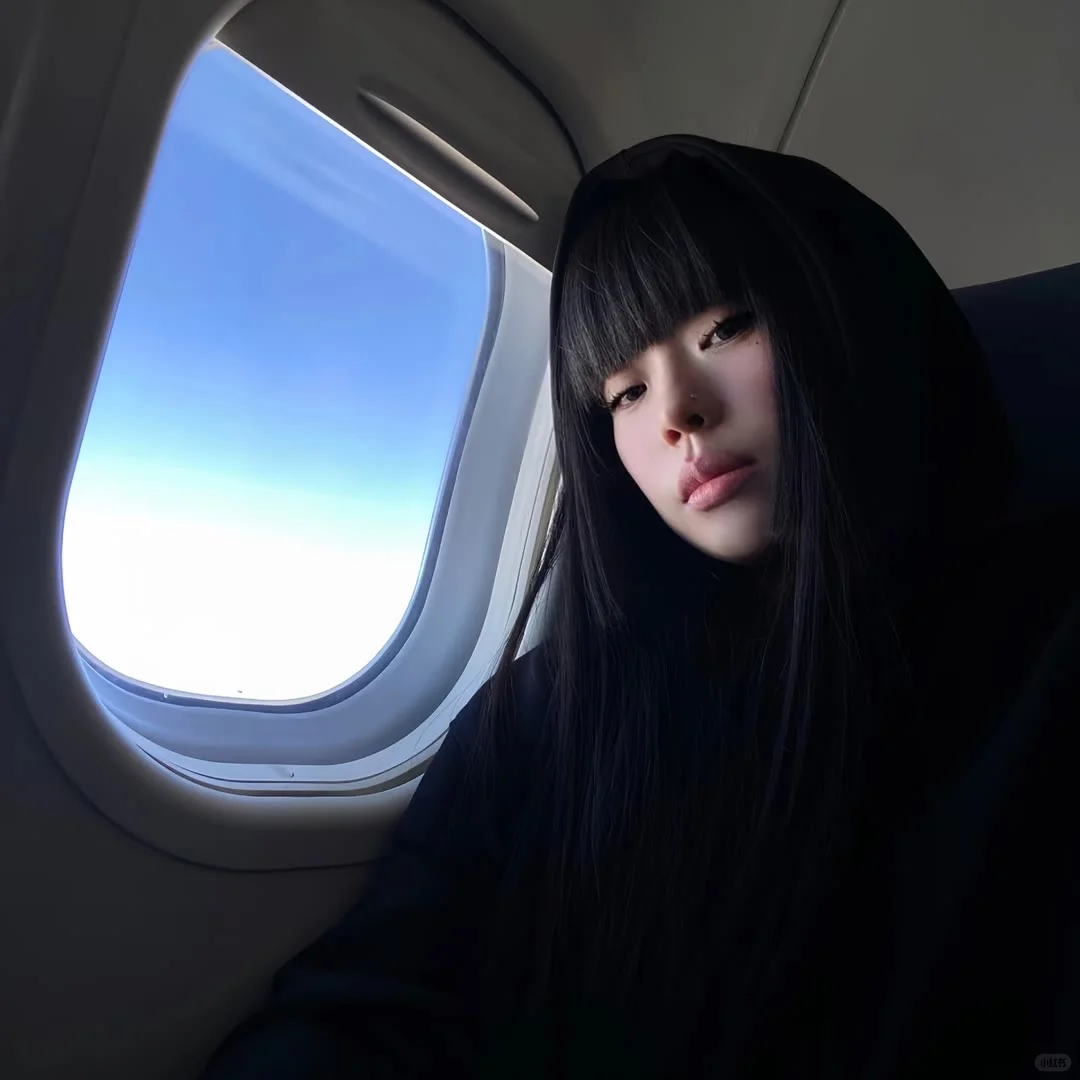 她不属于你的时候最迷人．