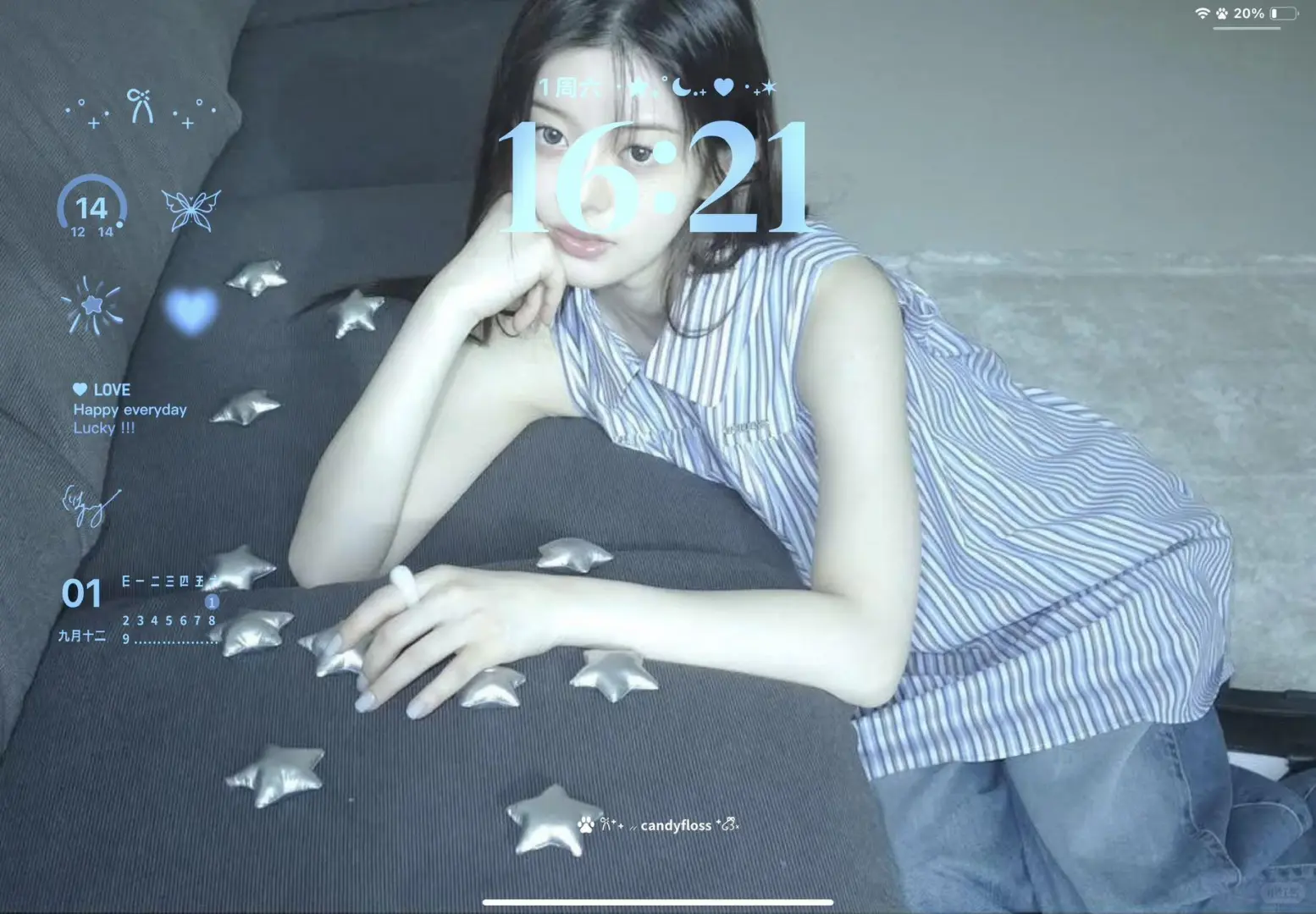 这个壁纸真的好美是谁还不用