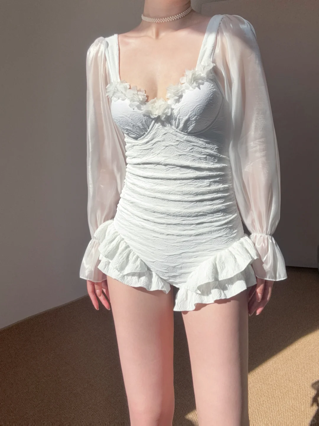 谁能拒绝这么仙的泳衣啊！🤍🤍🤍