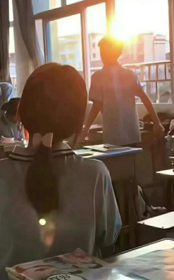 美女会love的锁屏壁纸