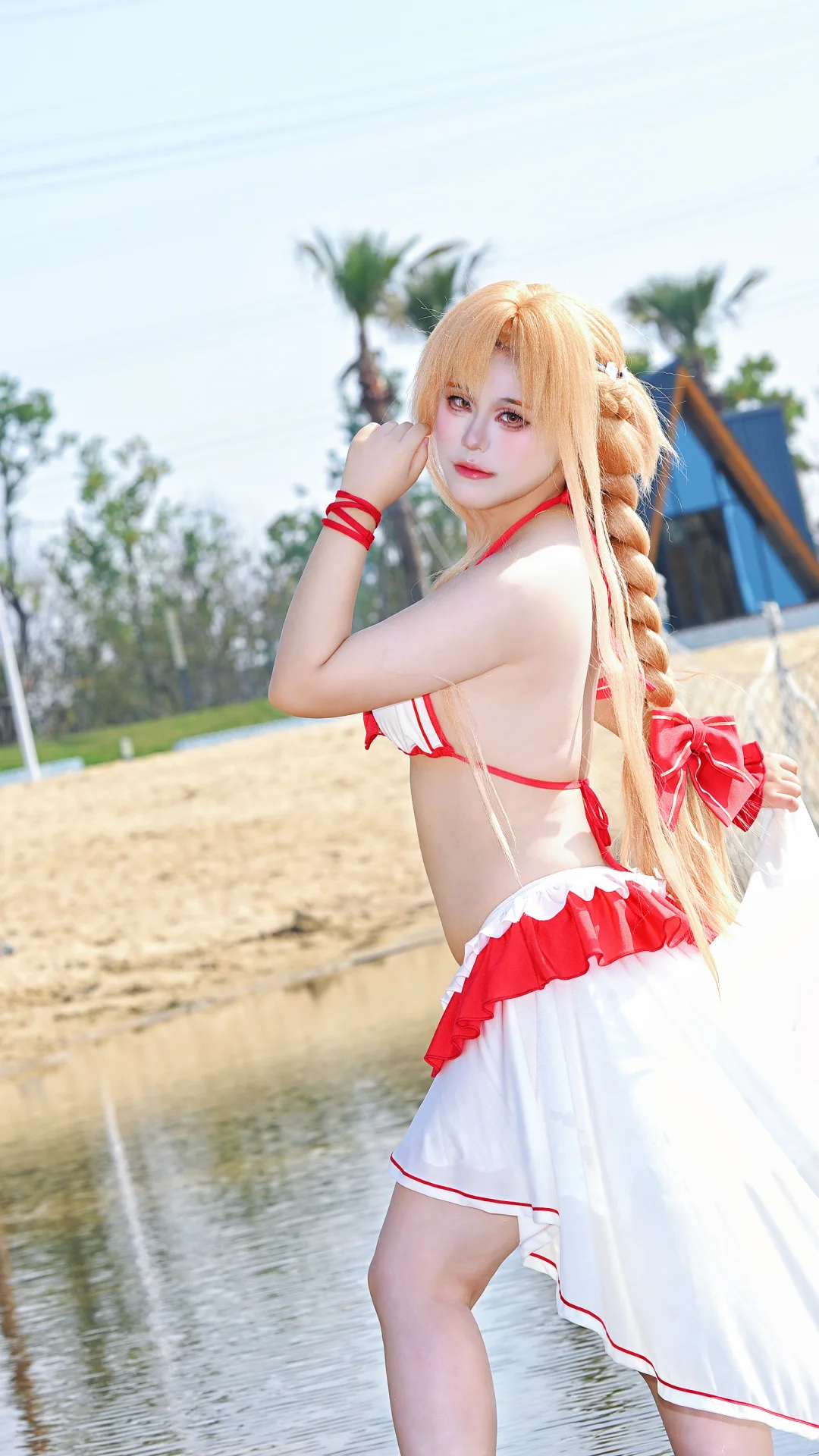 抓住秋天的尾巴拍泳装