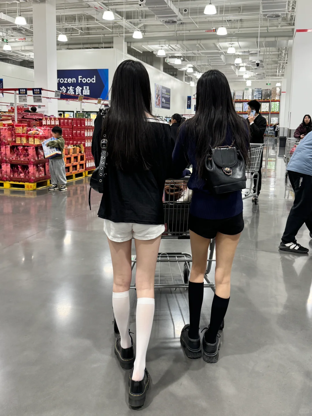 我宣布这双小腿袜就是显腿直No.1️⃣！！