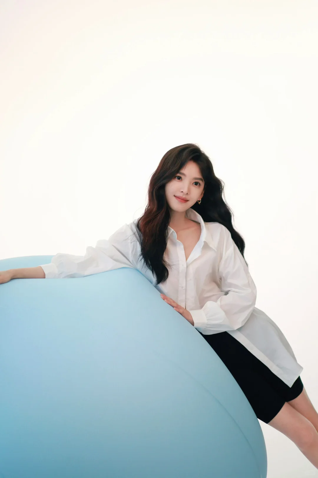 章若楠内衣写真，甜美可人，好身材！