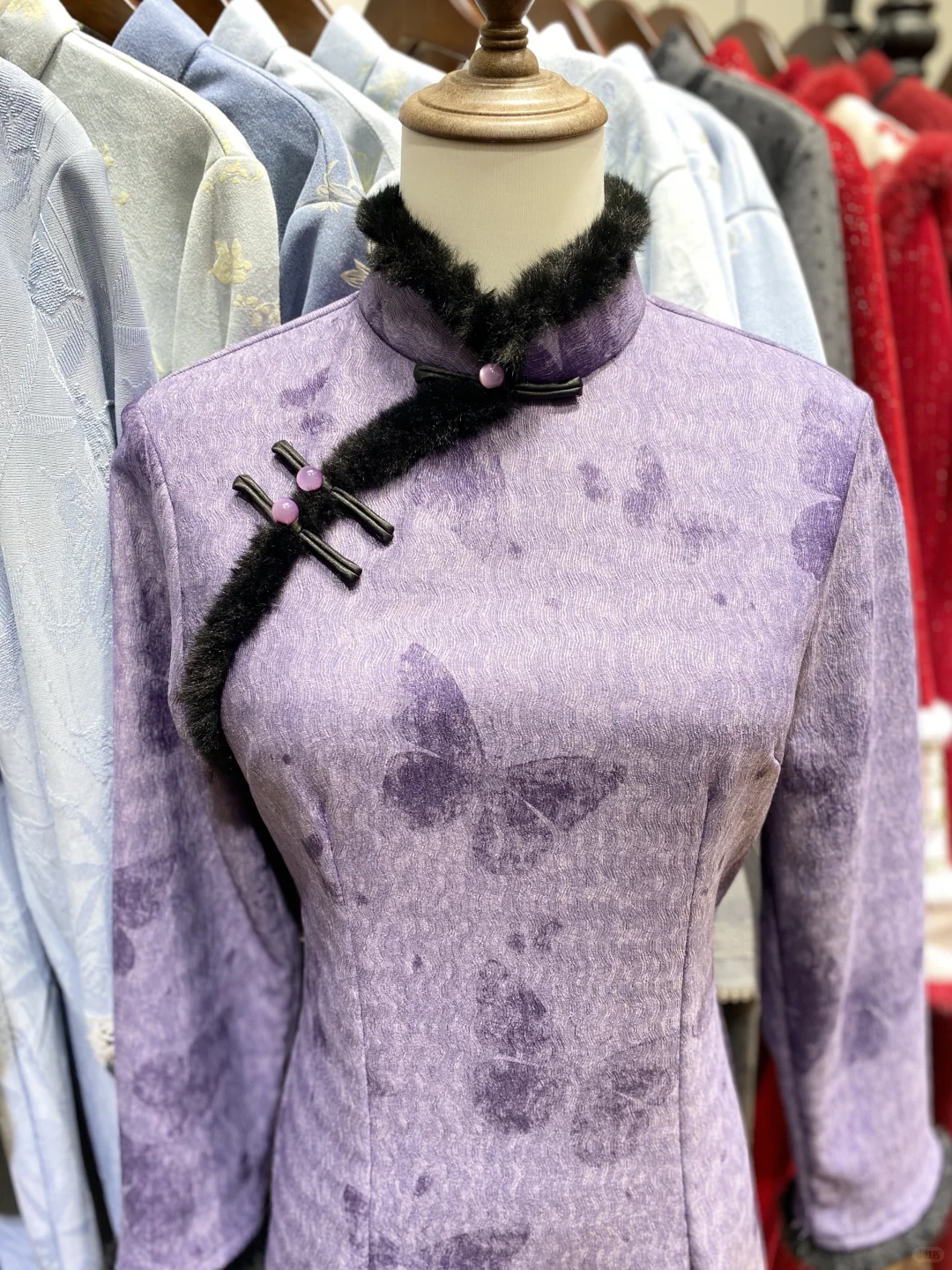 天津滨江道百元旗袍店】买啦三件开心！