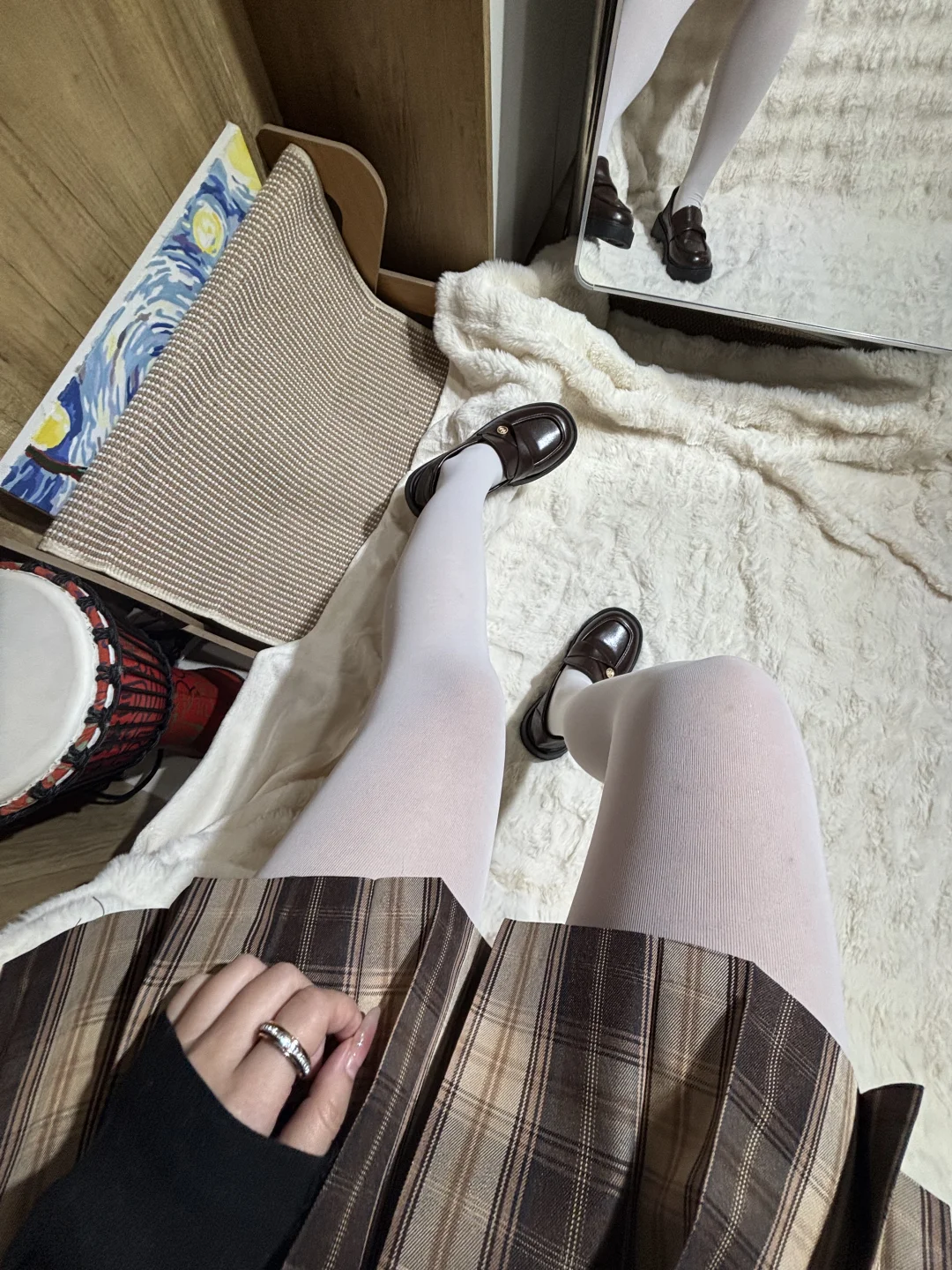 粗腿怎么穿jk！白色天鹅绒丝袜显瘦效果杠杠