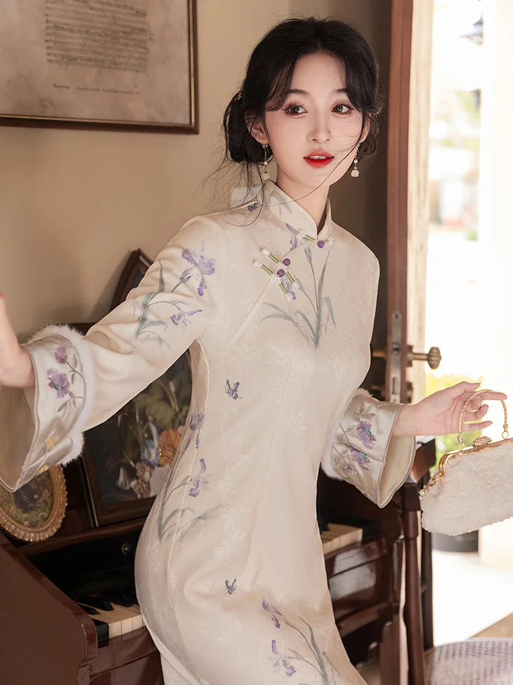 ✨新中式旗袍穿出民国风，太有气质了