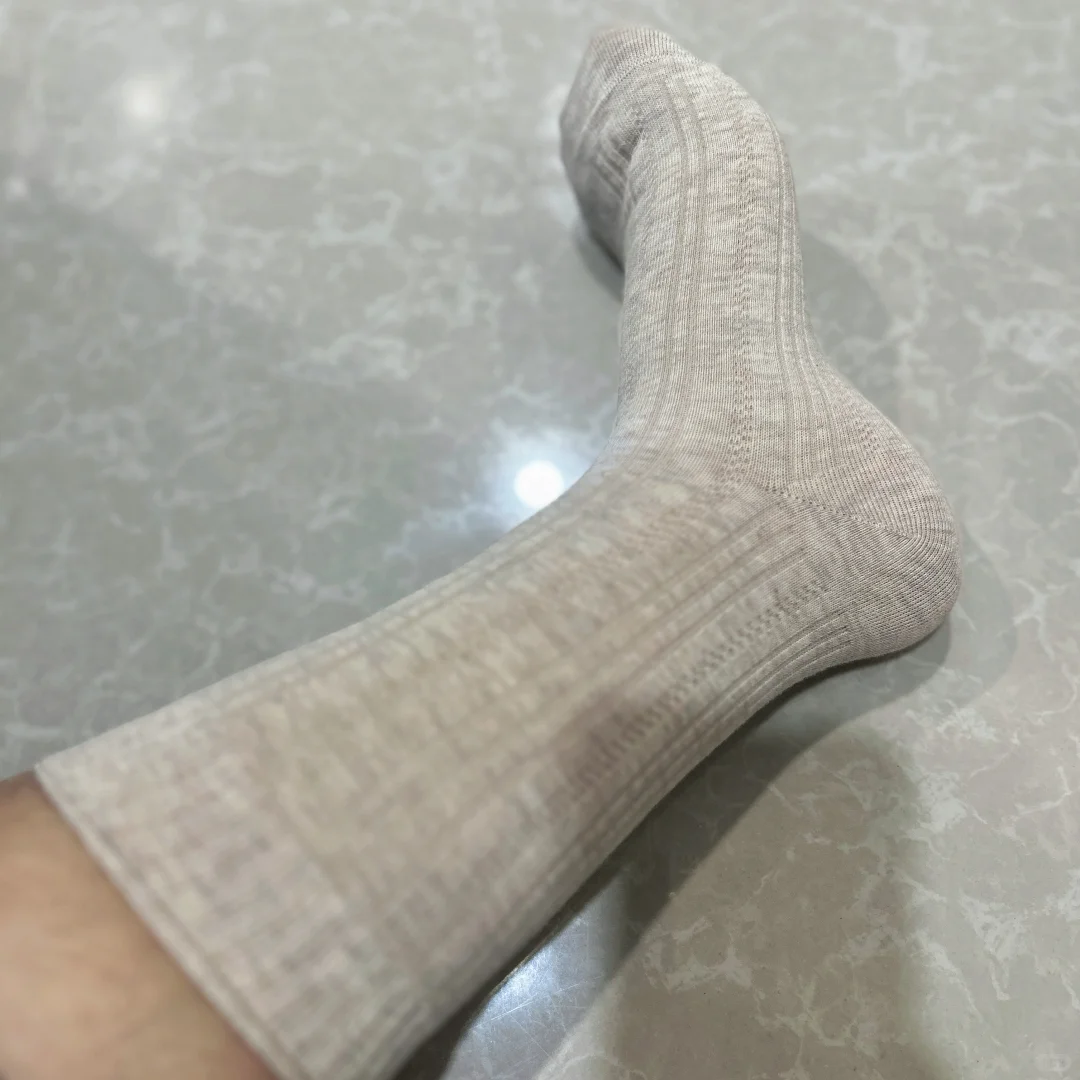 ~145小个子～小脚妹妹都来留个言～鞋袜哪里入