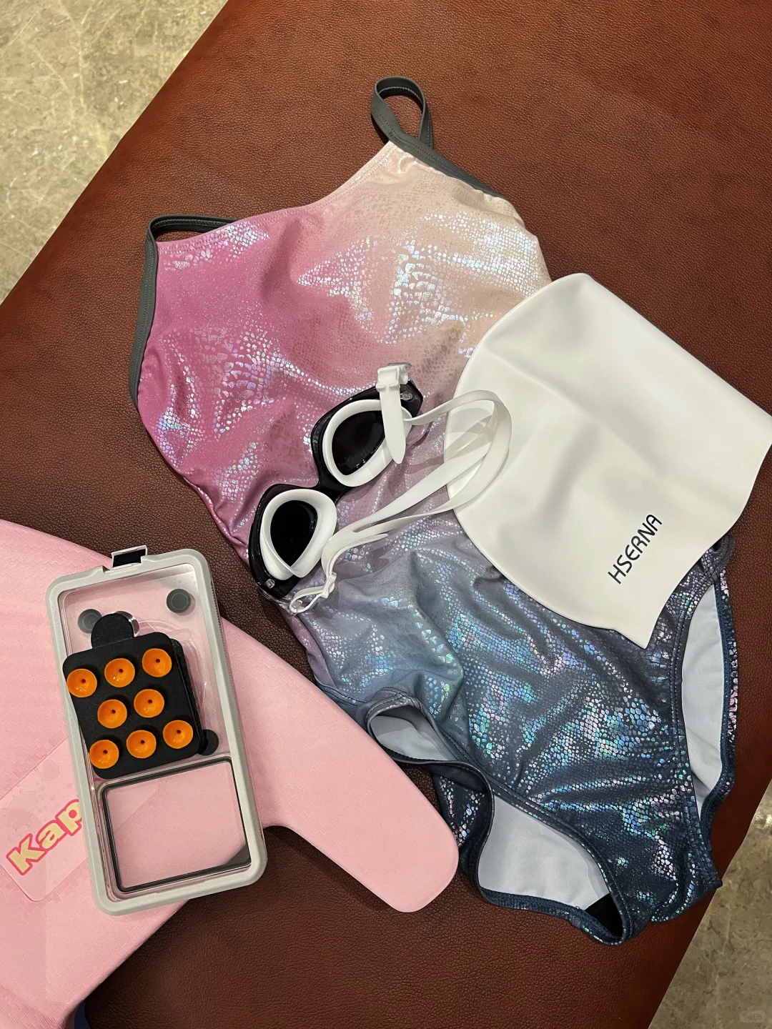 冬天游泳的动力来自漂亮的新鱼皮🩱