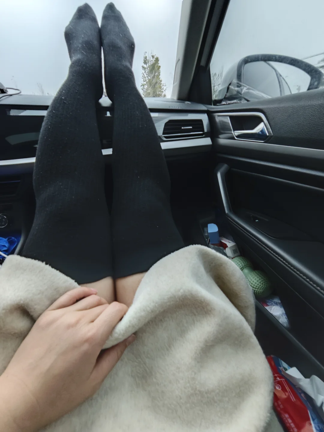 而我一双袜子穿三年