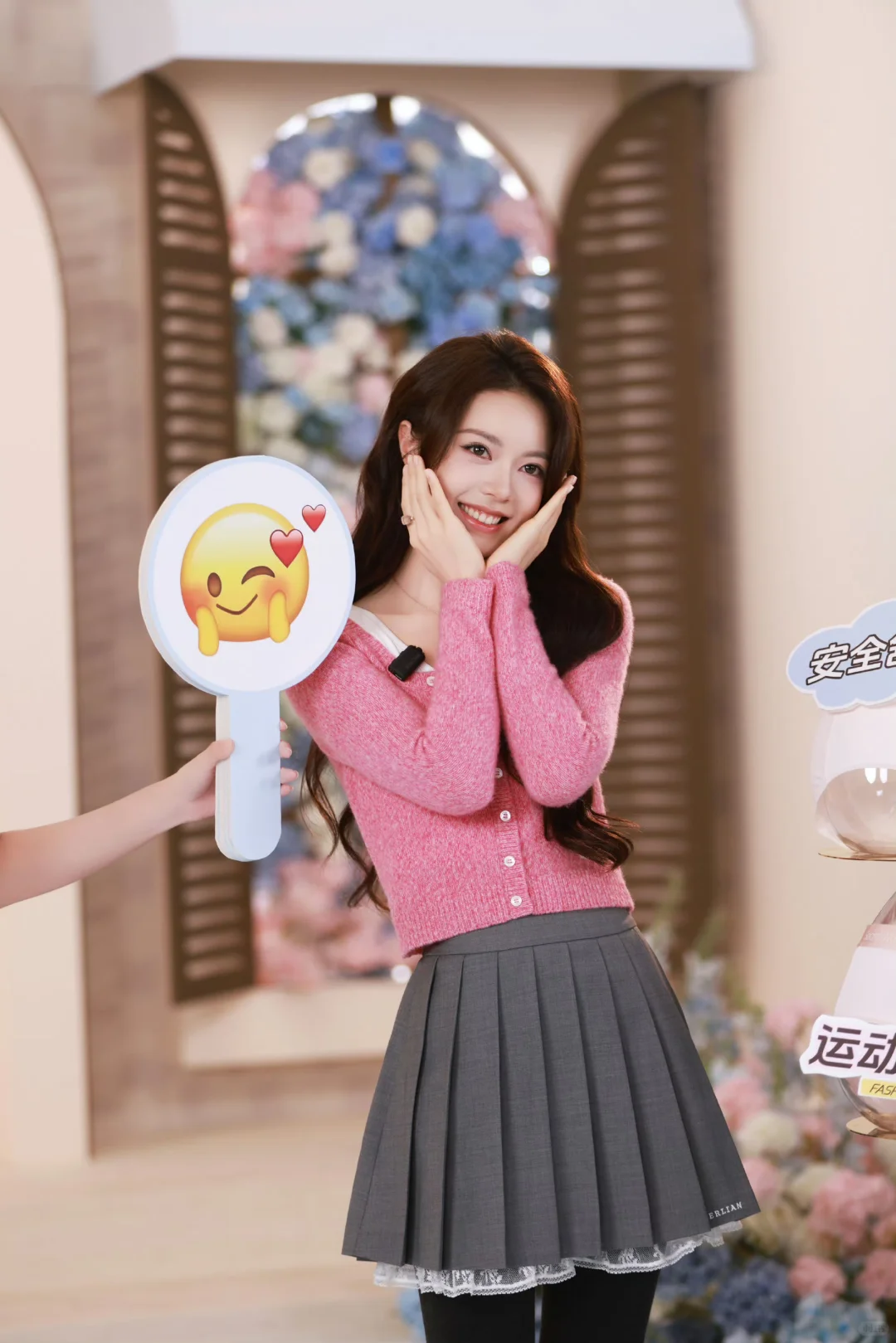 美少女战士，赵今麦麦子。