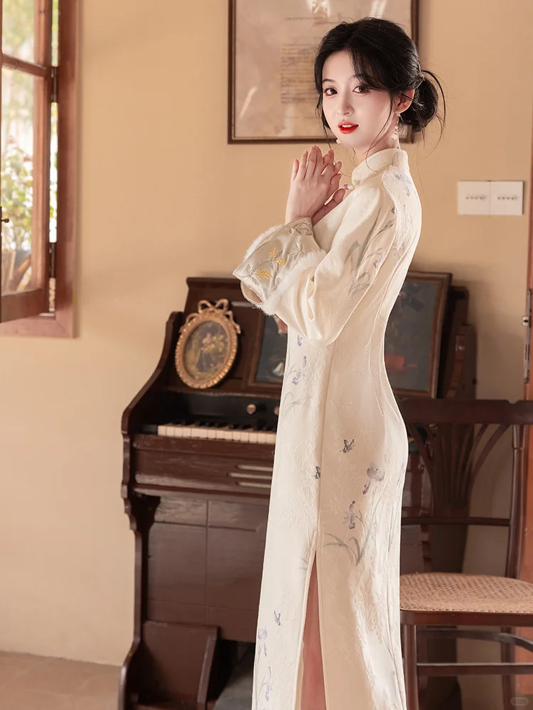 ✨新中式旗袍穿出民国风，太有气质了