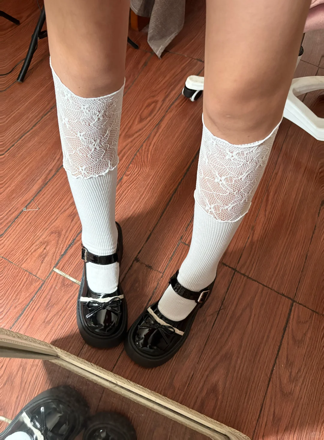 蕾丝袜双姝对决🔒过膝VS中筒，明天选谁？