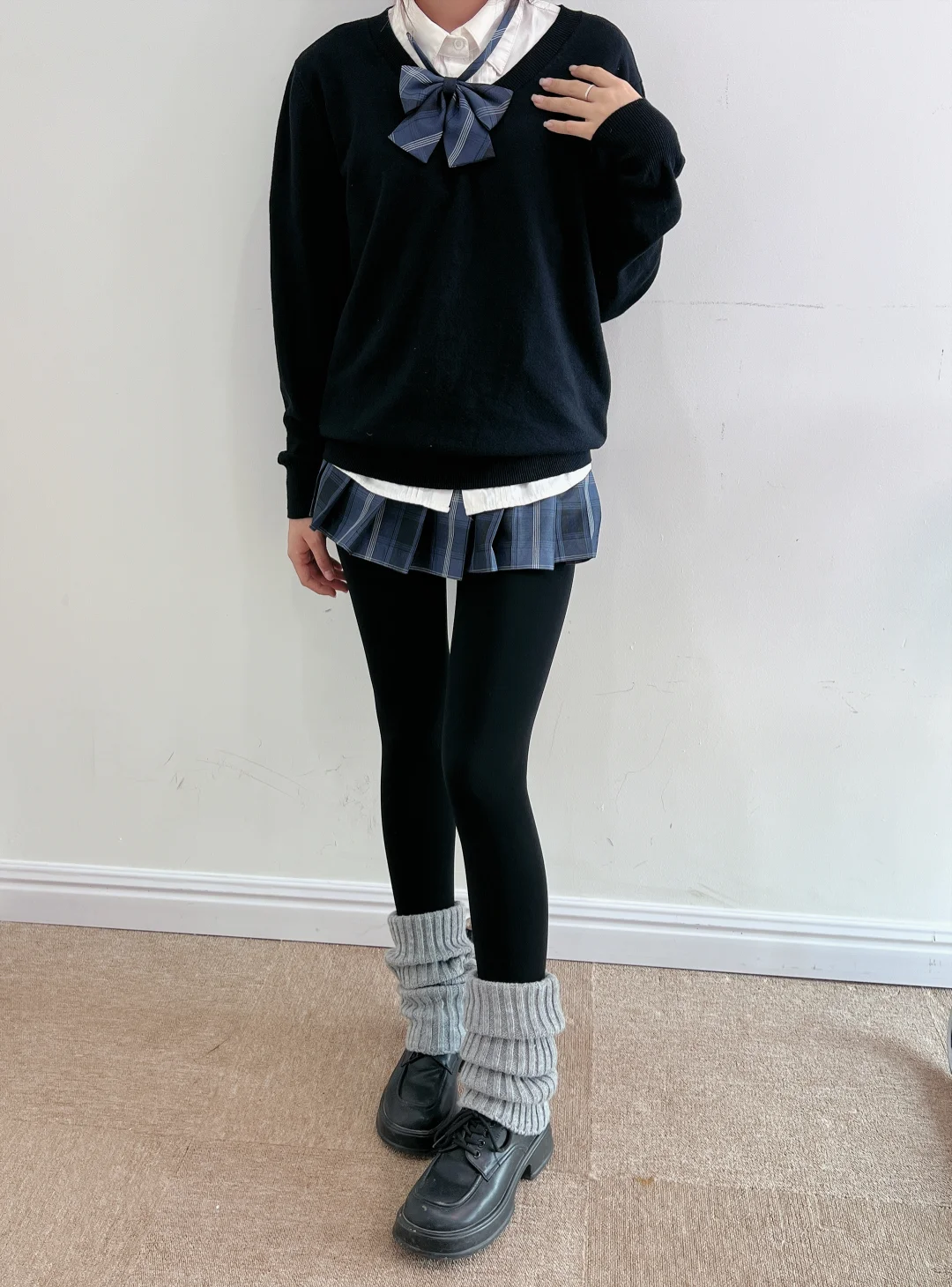 谁懂啊！这水光袜救了我整个秋冬穿搭✨