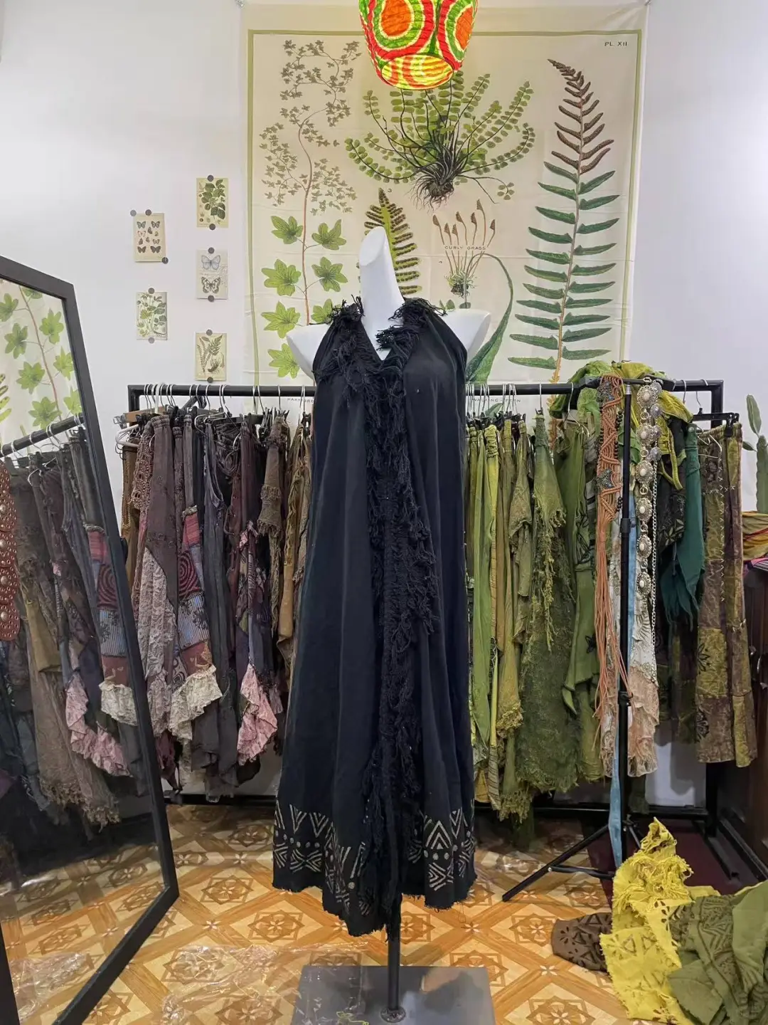 沙漠女祭司🏜️巨好看的流苏图腾吊带裙