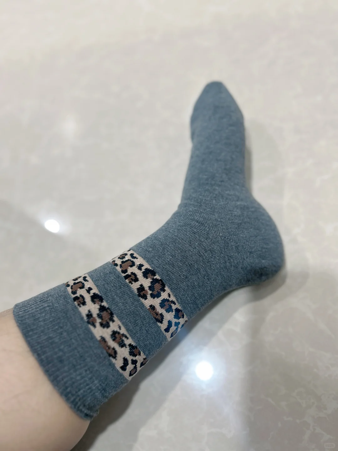 ~145小个子～小脚妹妹都来留个言～鞋袜哪里入