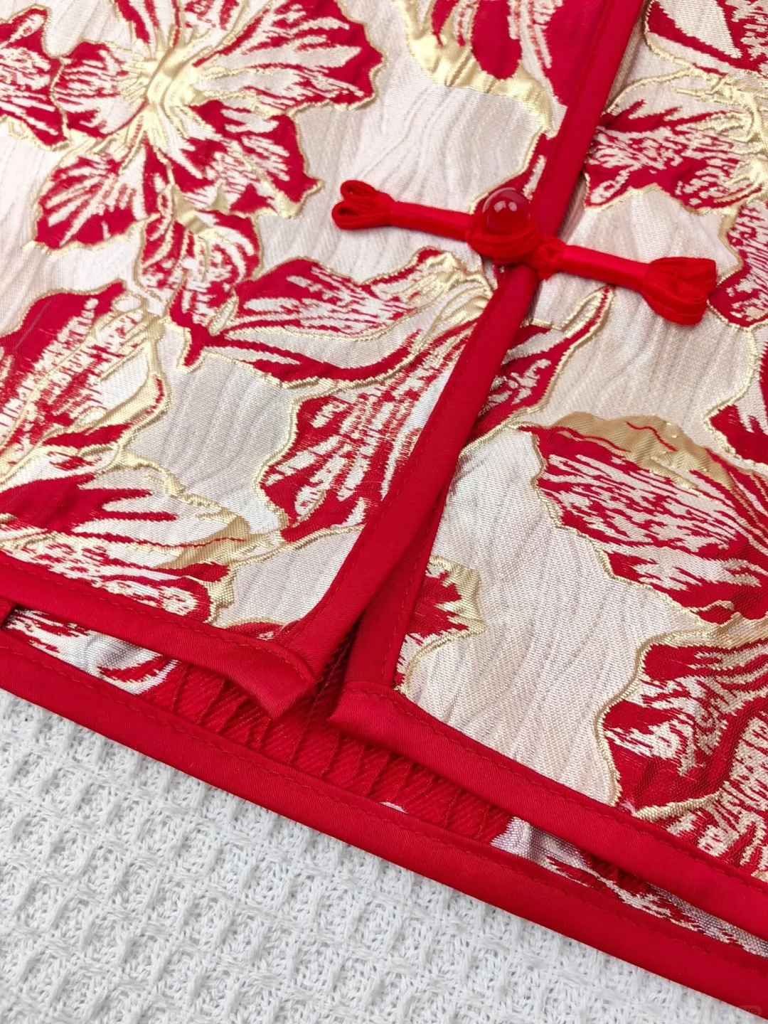 高品立体刺绣提花旗袍