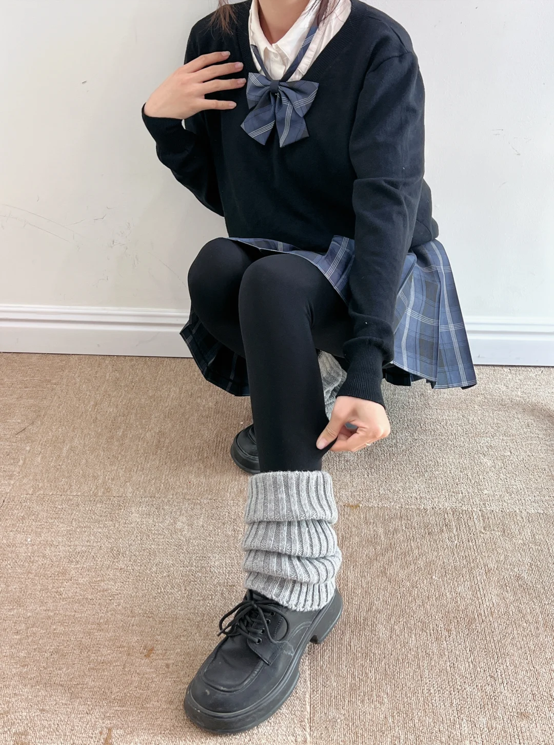 谁懂啊！这水光袜救了我整个秋冬穿搭✨