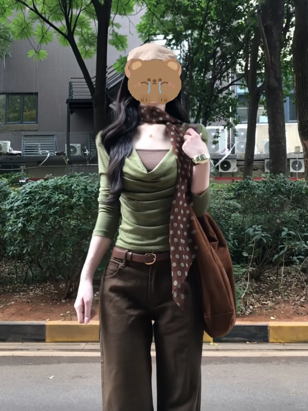 好爱随性慵懒感！搭配丝巾氛围感要溢出来了！