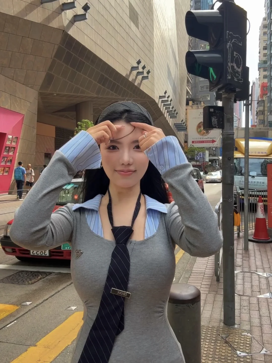 当撸铁女走出健身房