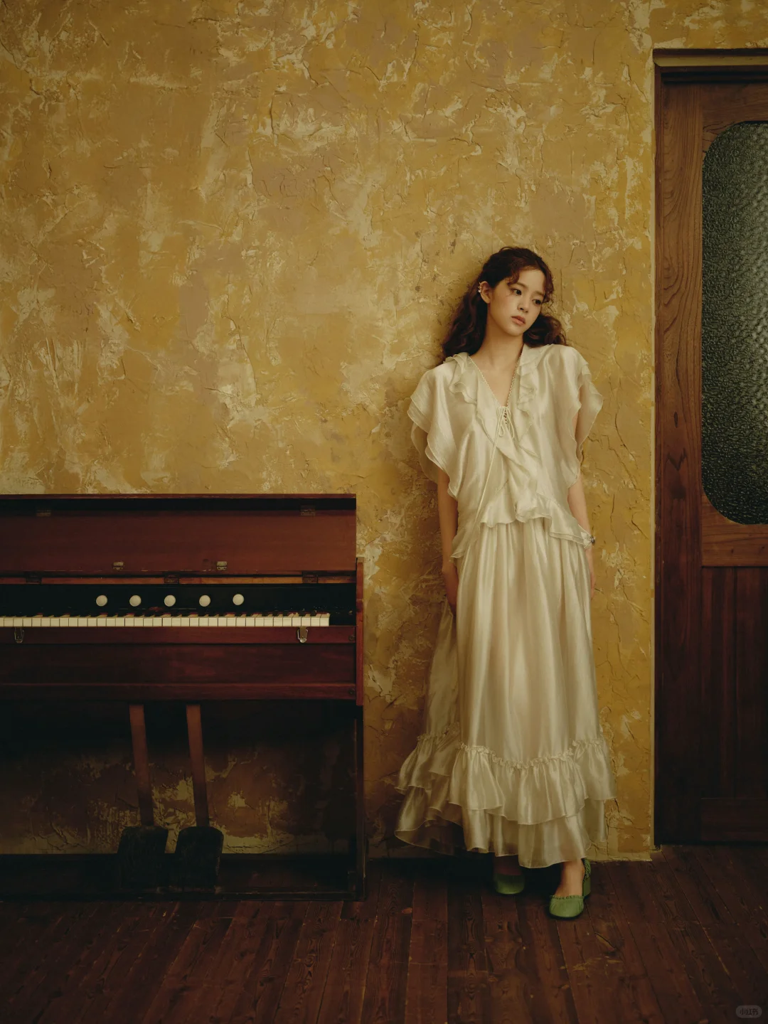 欧阳娜娜一组活动造型，娇媚甜美的乖乖女！