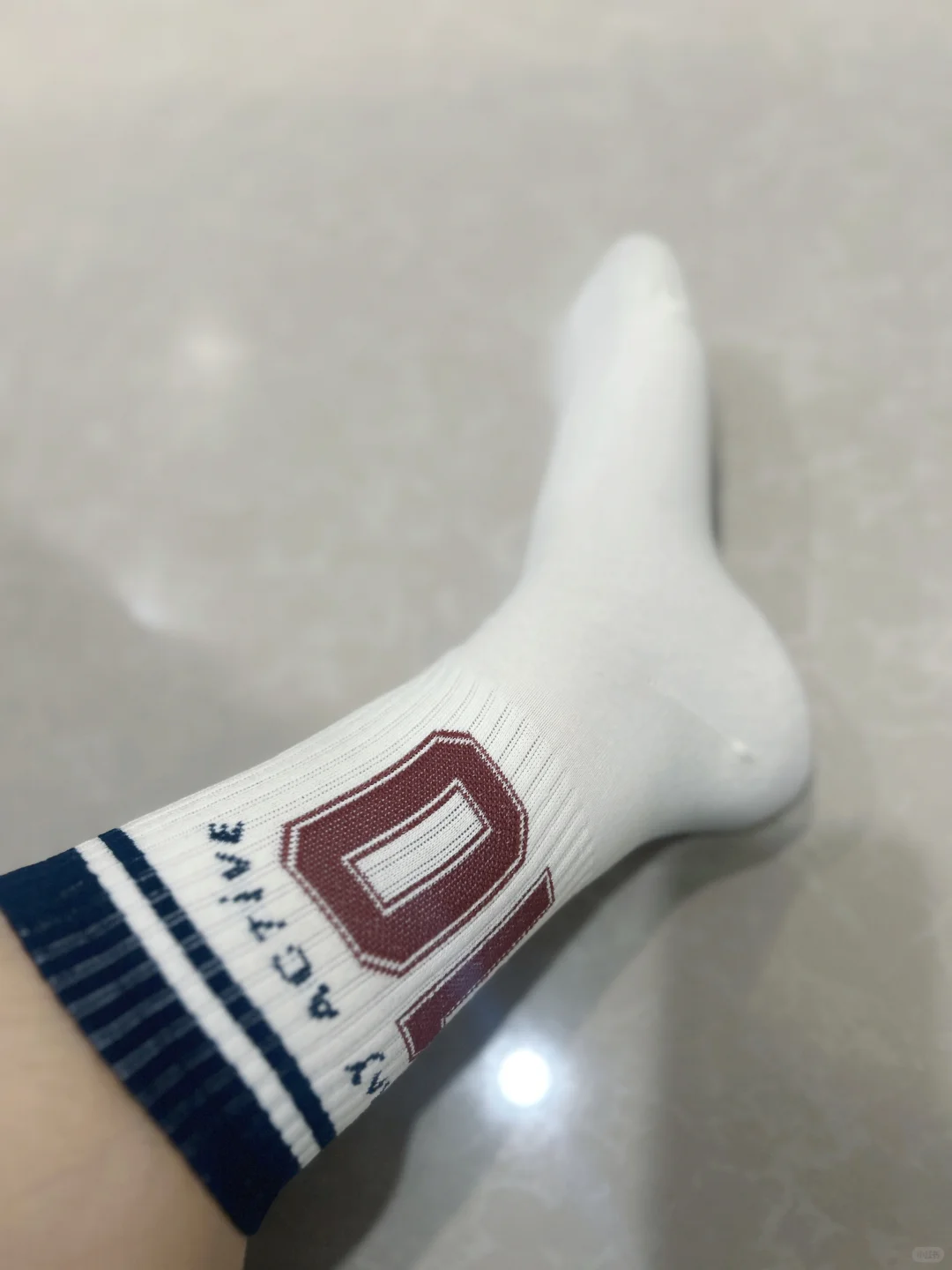 ~145小个子～小脚妹妹都来留个言～鞋袜哪里入