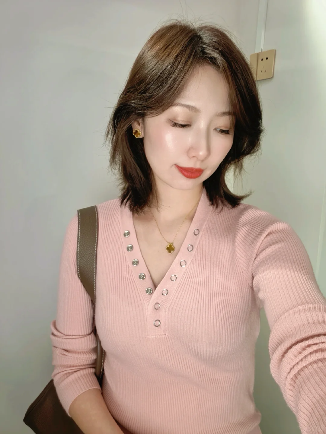 OOTD 温柔粉白配色穿搭