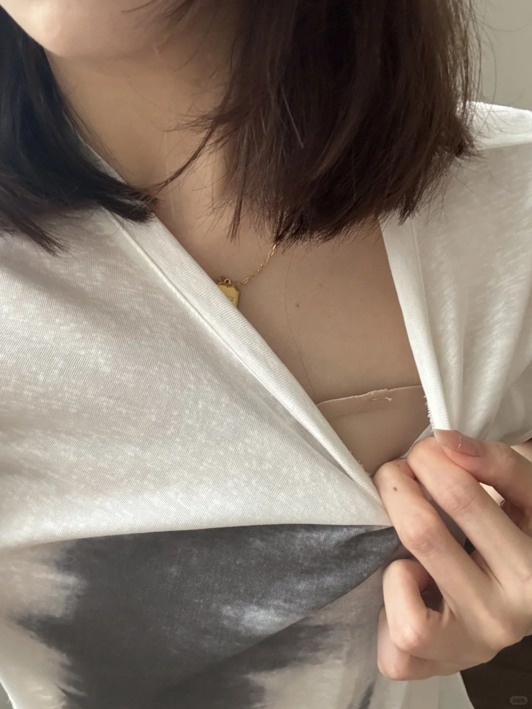 黄一白的天菜粉底液内衣我找到了！