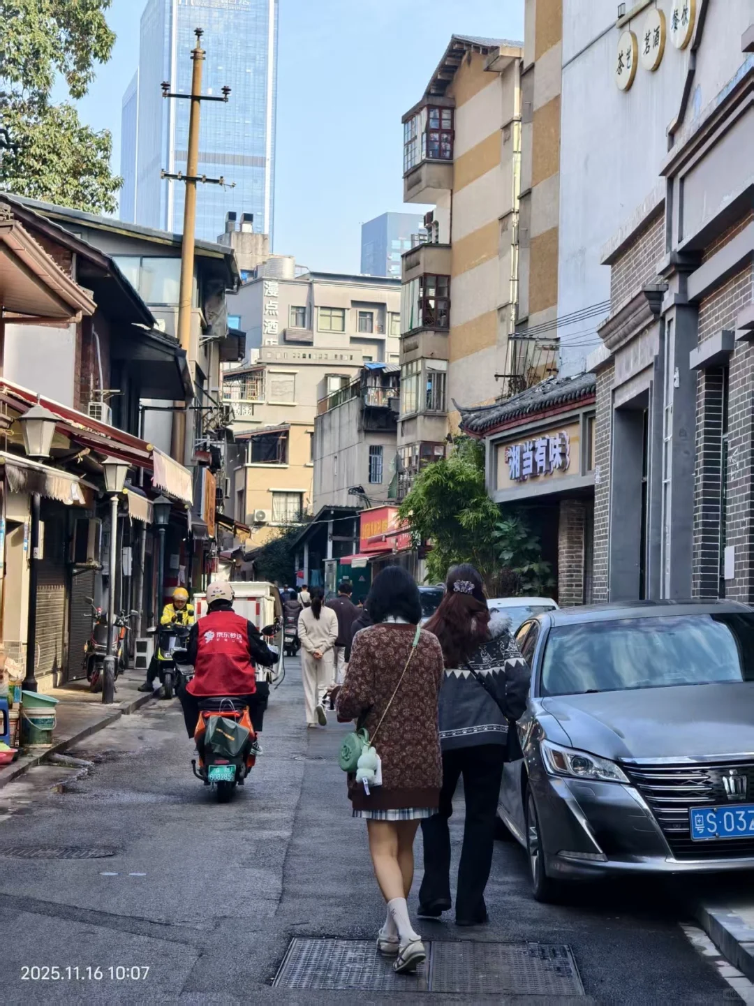 谁会不喜欢跟姐姐玩