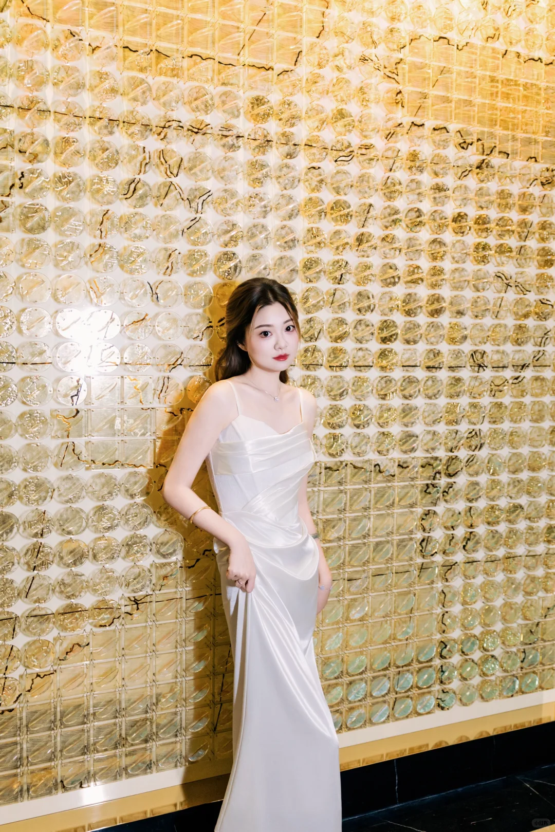 📷酒店走廊变身秀场？教你拍女明星下班神图