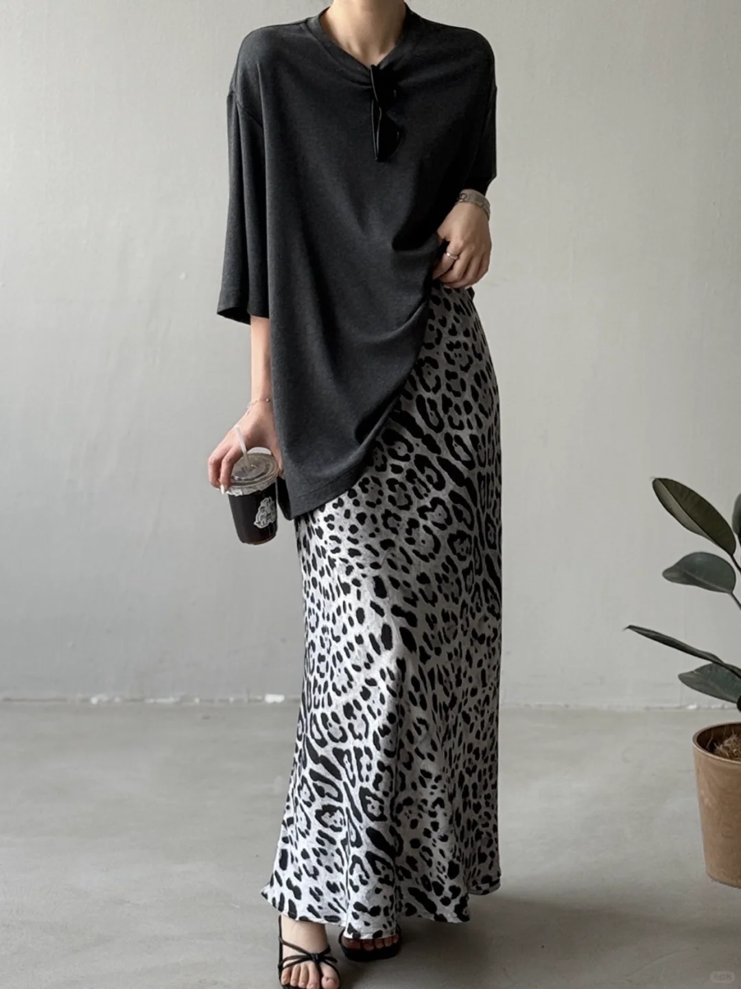 好喜欢的一套豹纹裙，慵懒又高级！！！