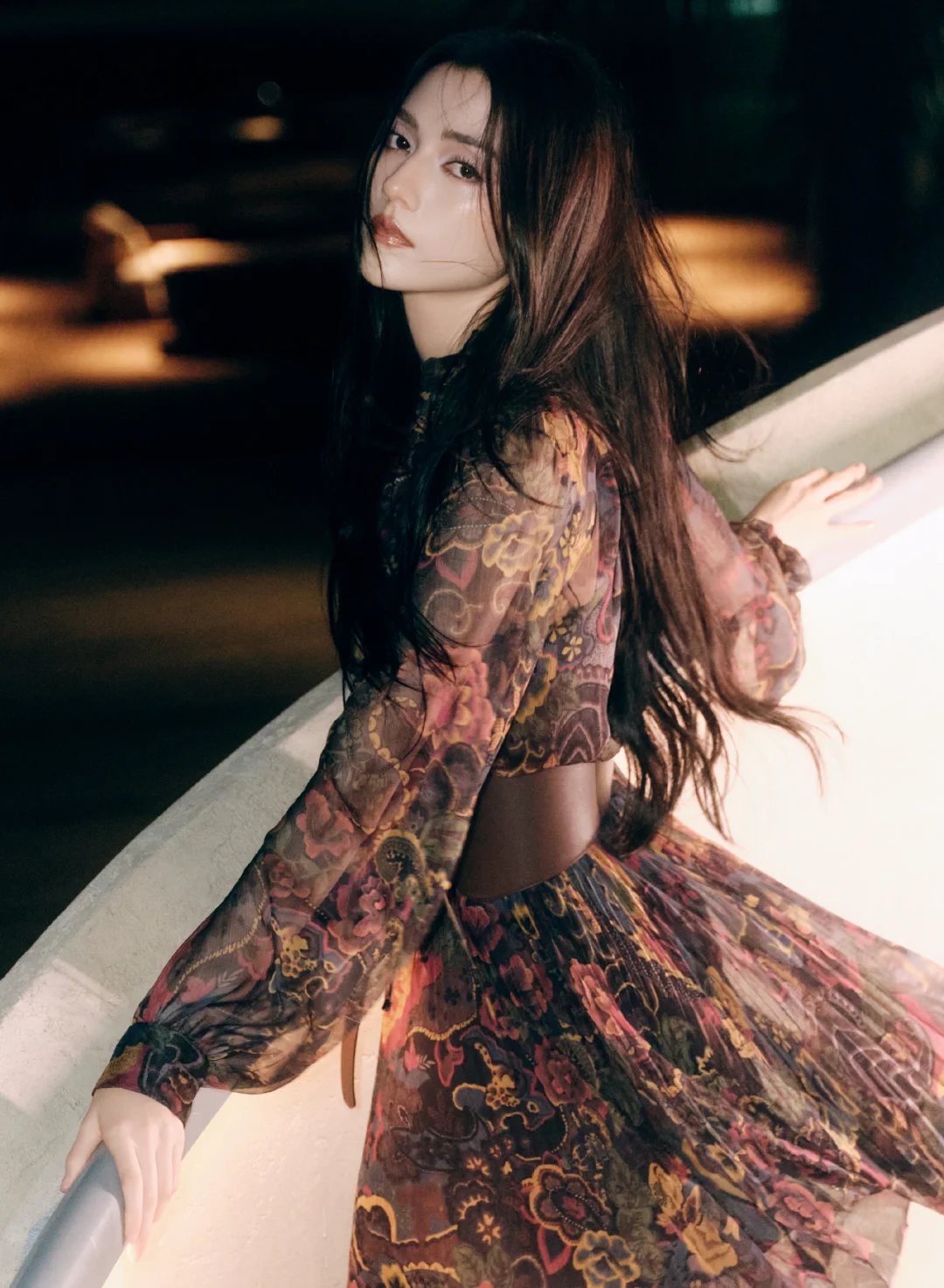 黑长直清冷美的娜然