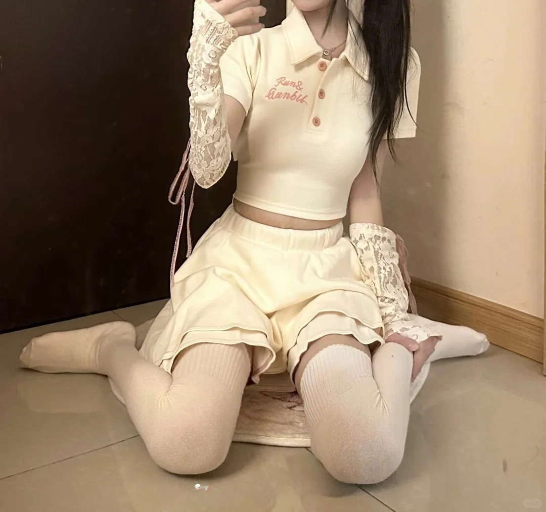 #白丝推荐 #约会穿搭心机 #纯欲风穿搭 #腿