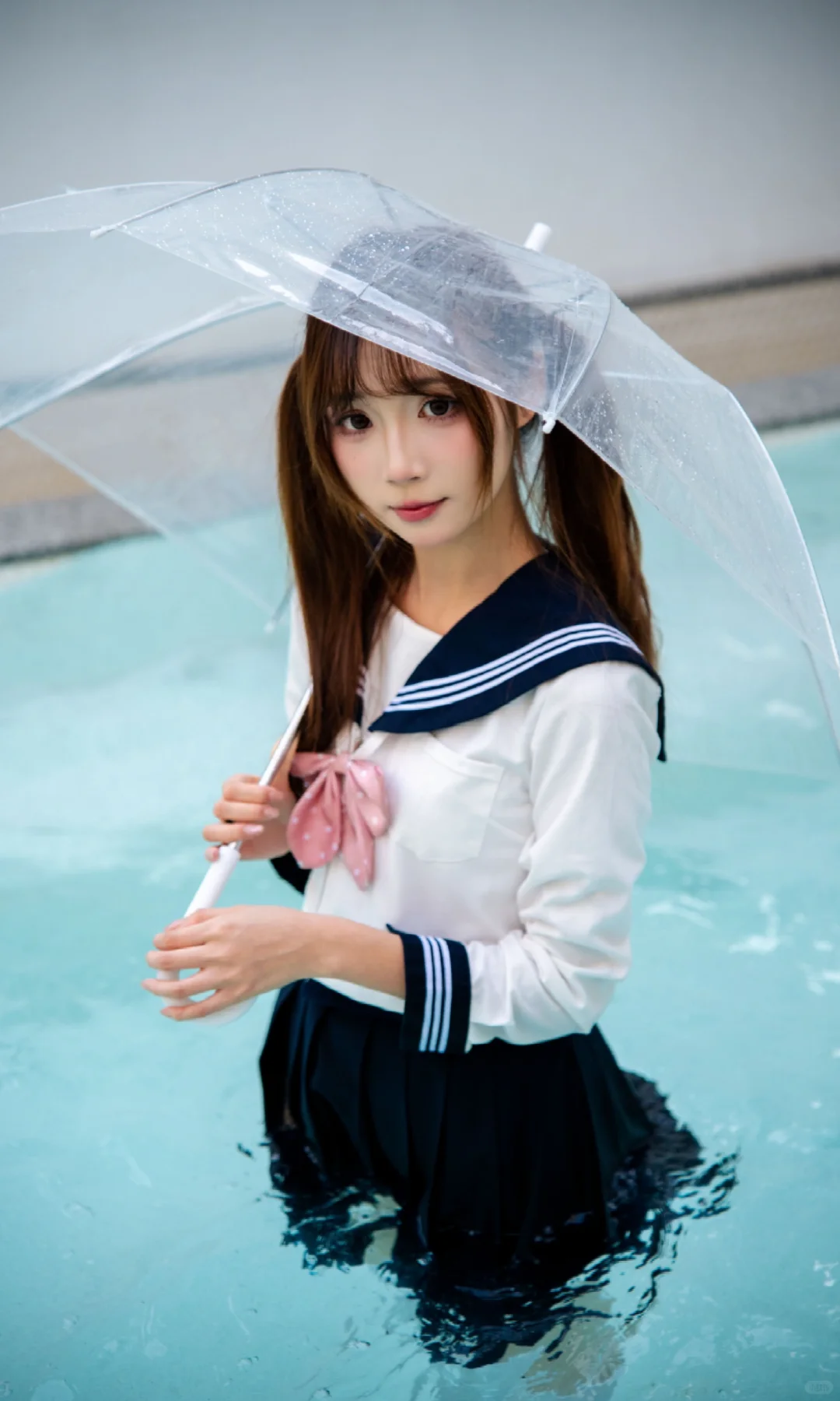 jk白丝温泉入水，美到爆！