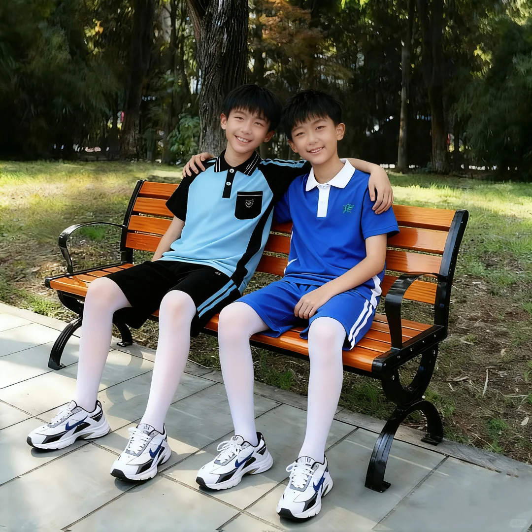 又是和好朋友一起逛公园的一天