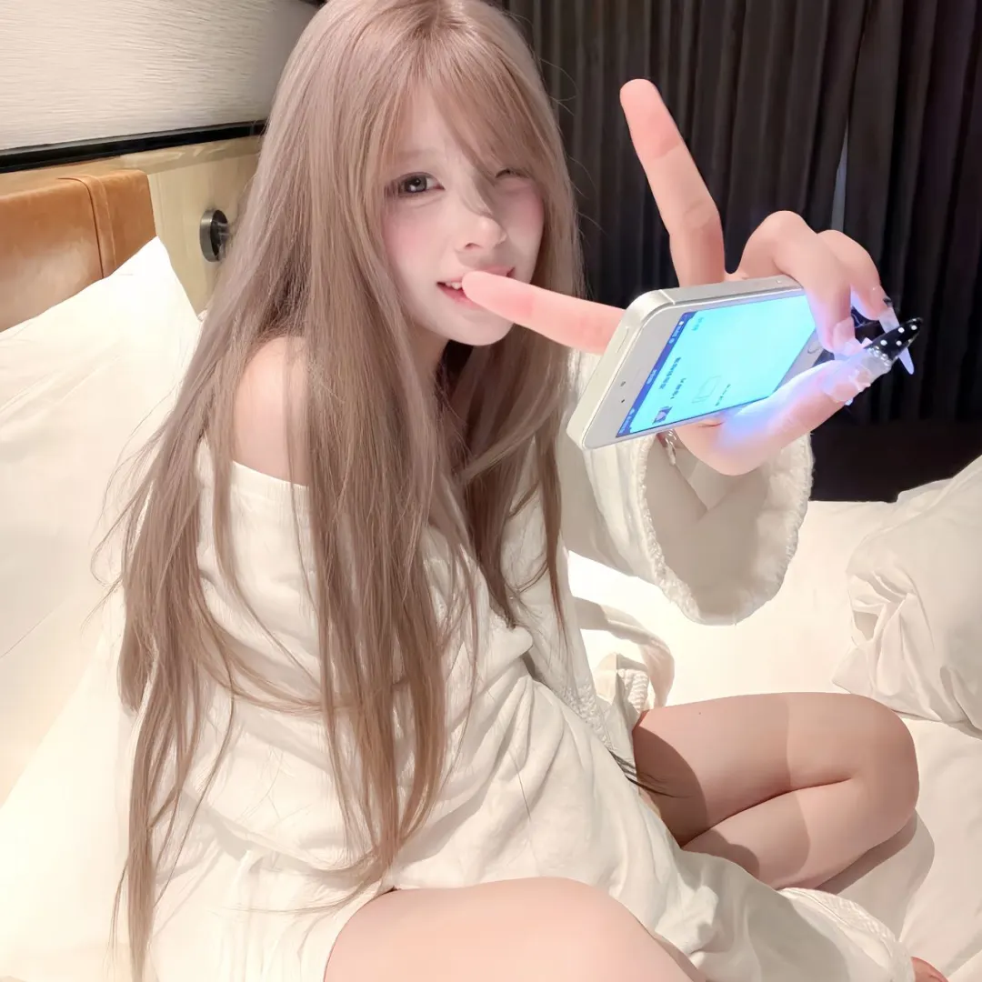 𝙒𝙚𝘾𝙝𝙖𝙩纯欲头像第六十九期｜孤独