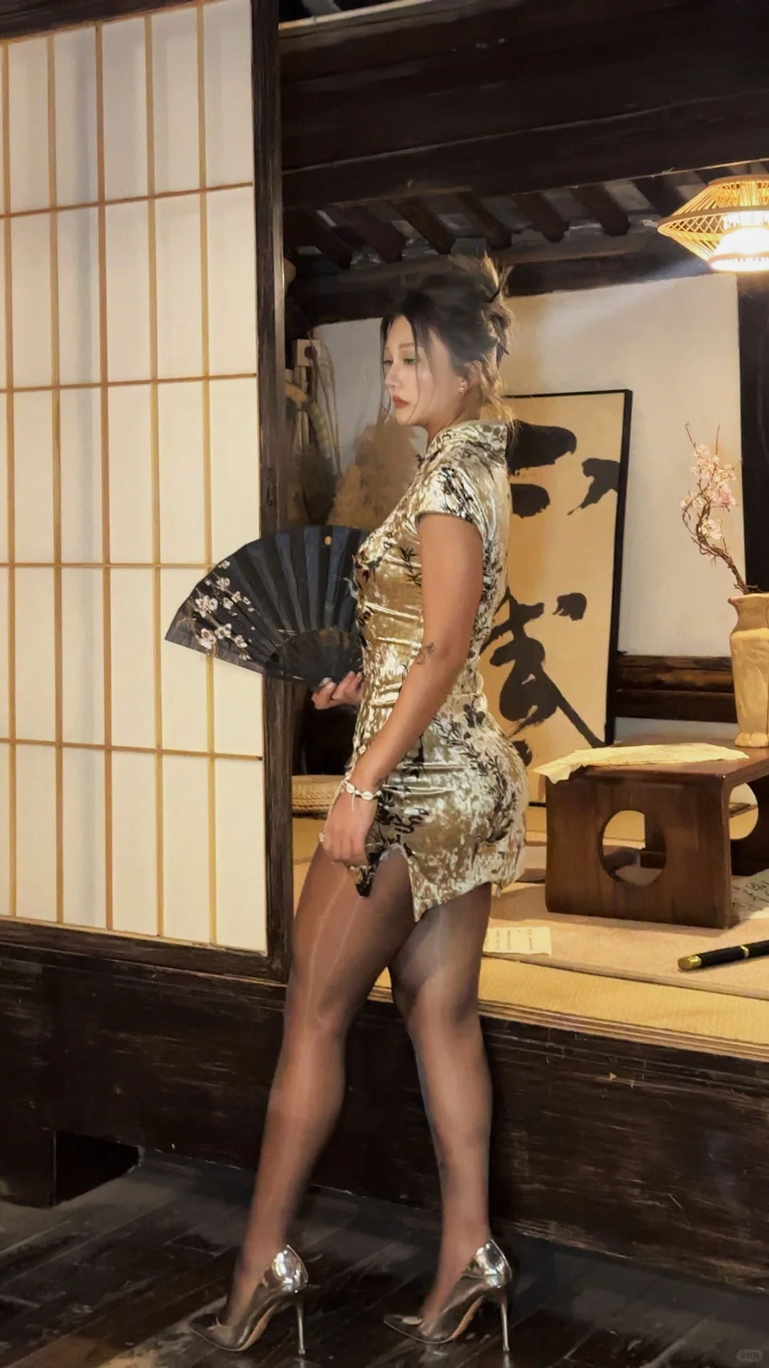 黑皮健身姐姐的中式旗袍