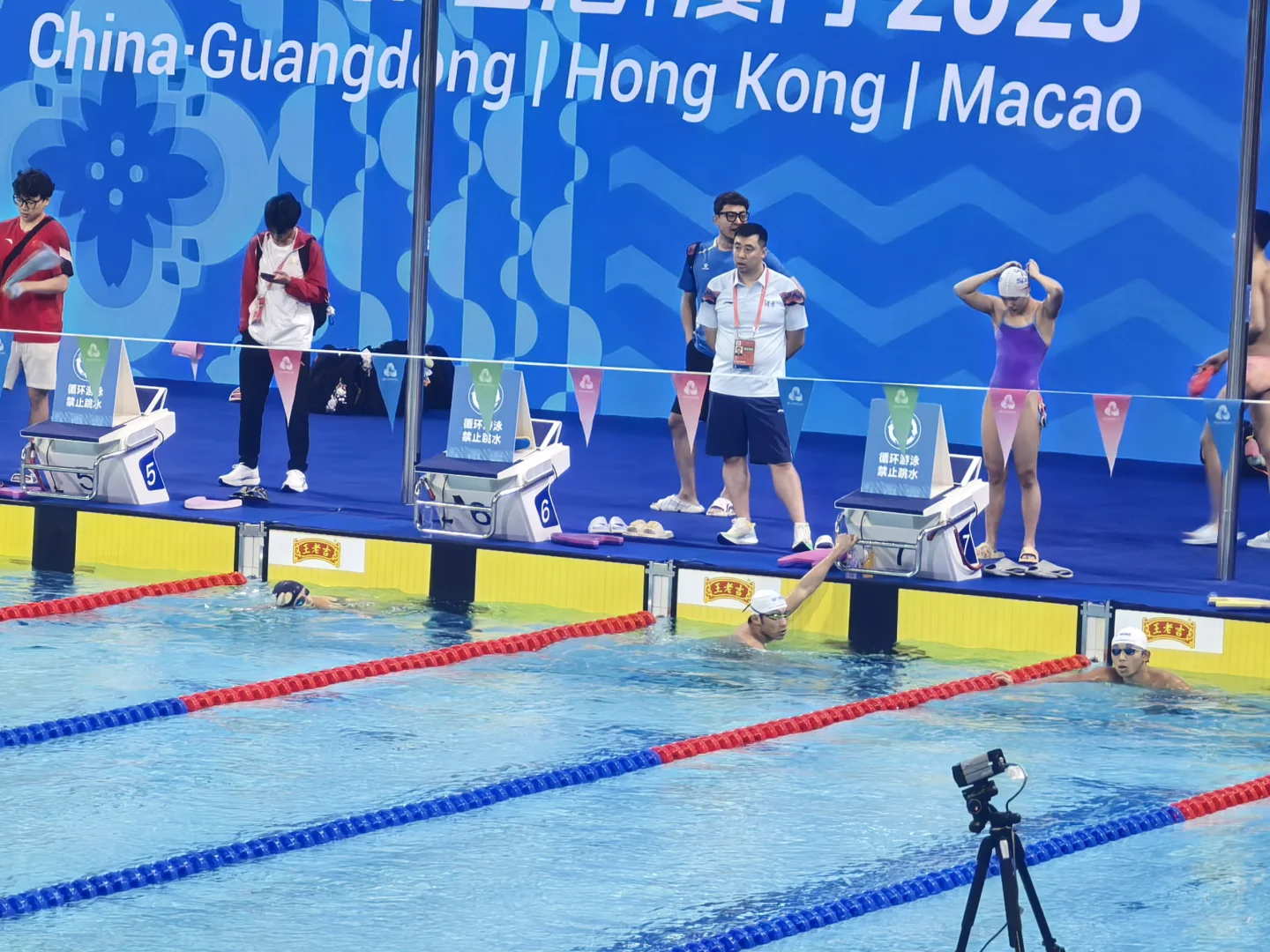 蝶后全是高光时刻 女泳还是太太太优秀了！