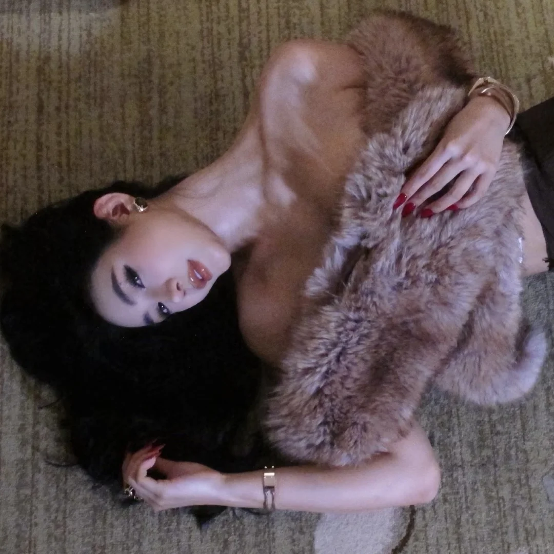 隆冬缓慢又矜持