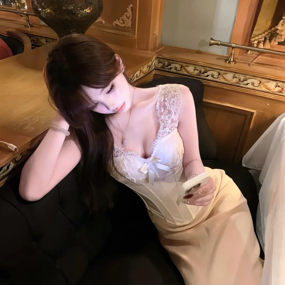 𝙒𝙚𝘾𝙝𝙖𝙩纯欲头像第六十九期｜孤独