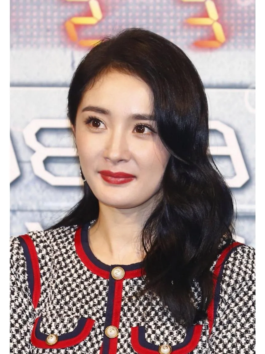 娇媚杨幂迷人微笑，风情万种，心跳加速