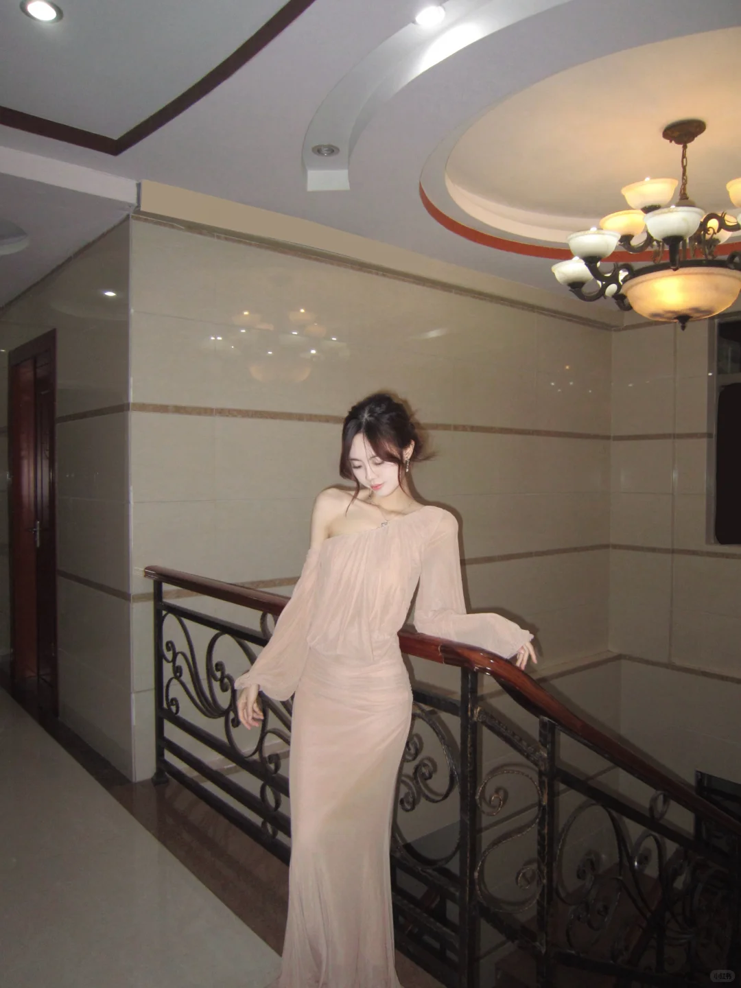 70➕的快乐！！美丽斜肩裙你有点东西