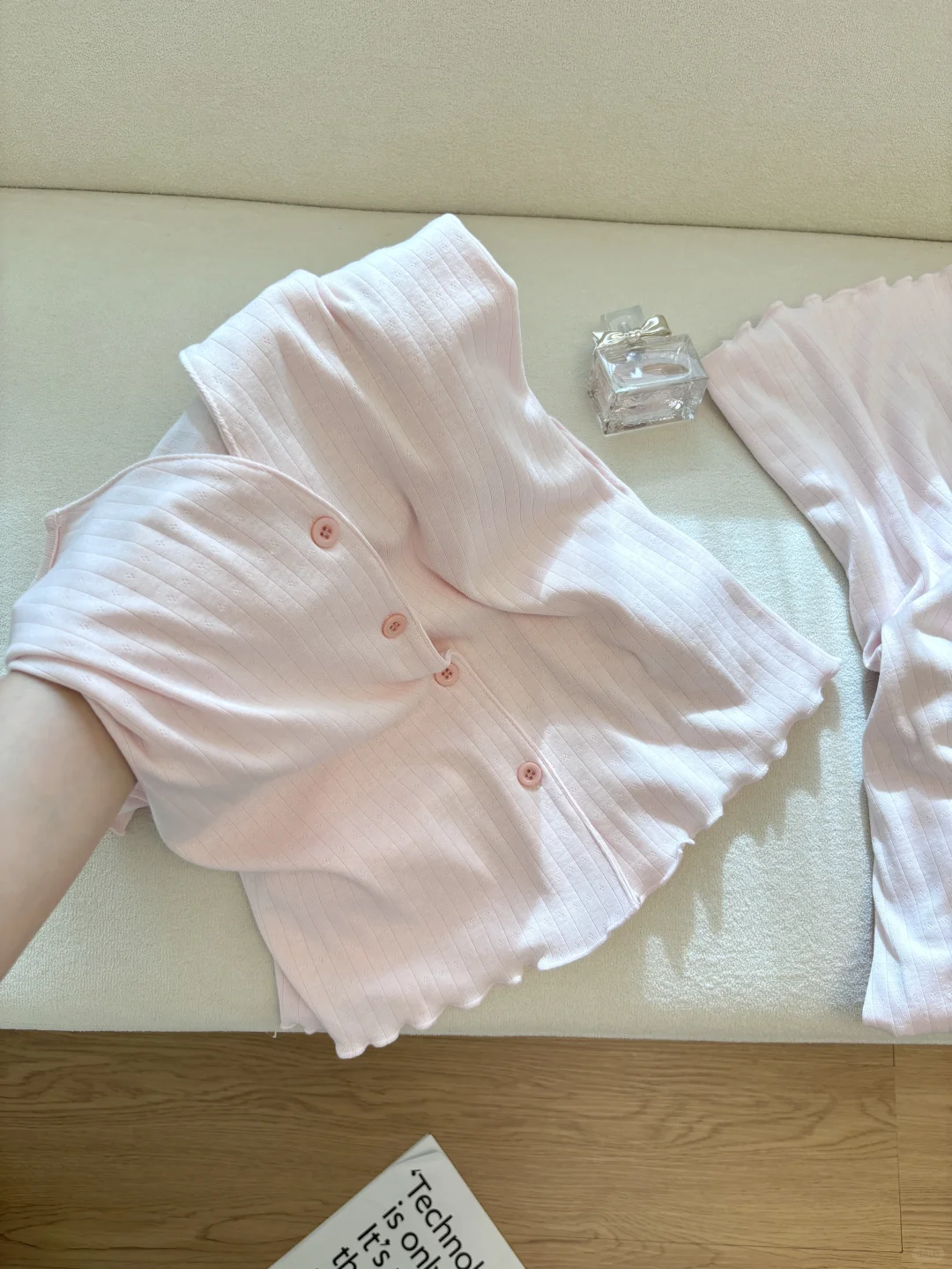 粉色新睡衣🩰好嫩好温柔啊～奶呼呼的太舒服