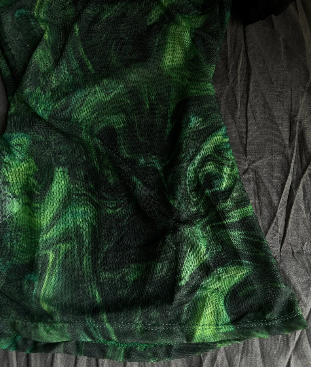 左滑帮我上身～｜青蛇旗袍🐍