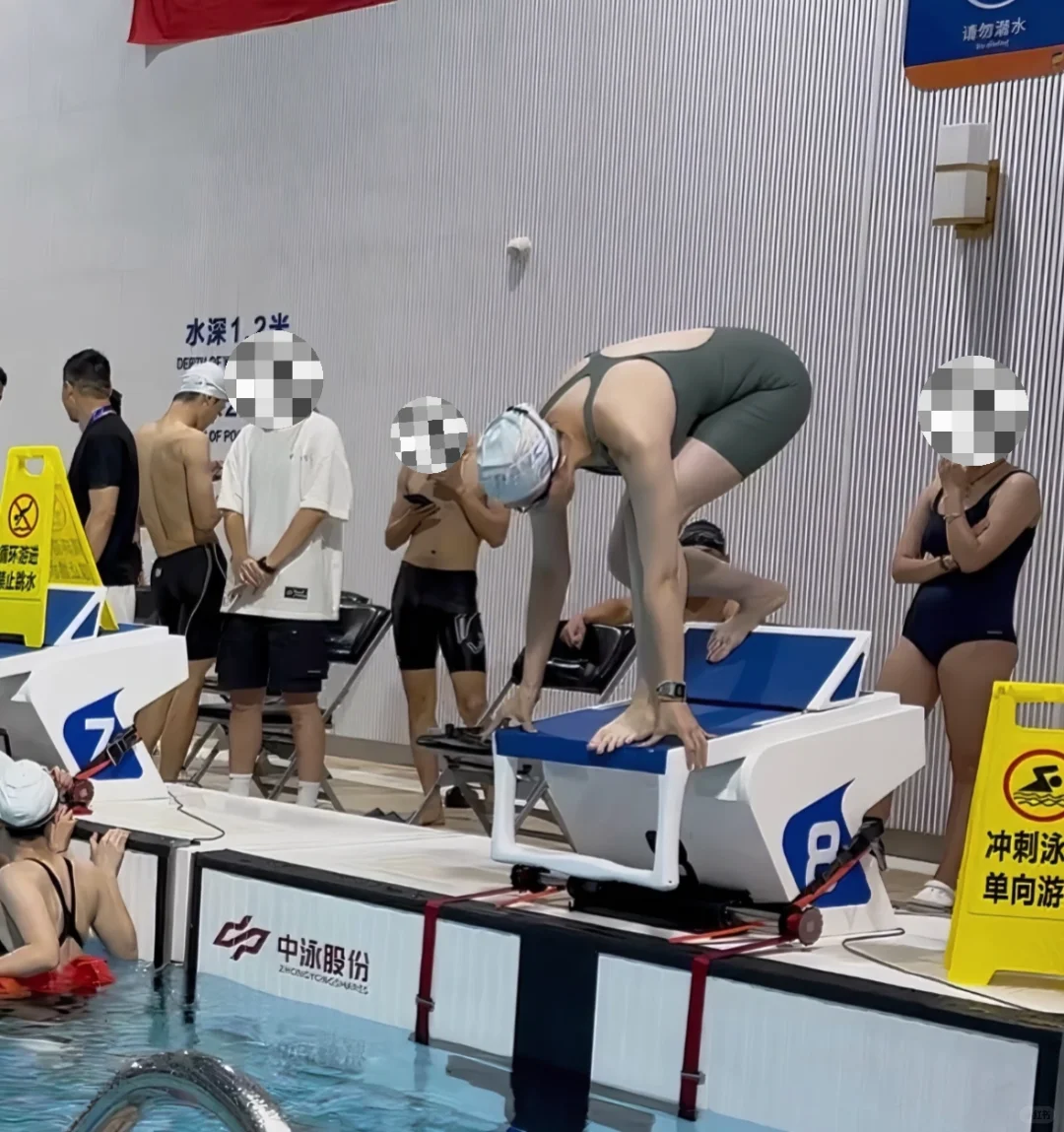 00后女泳教上线｜我的学员 包教包会 不怕水！